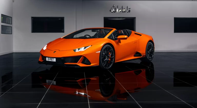 How the V10 Powers the Huracán Evo Spyder’s Performance