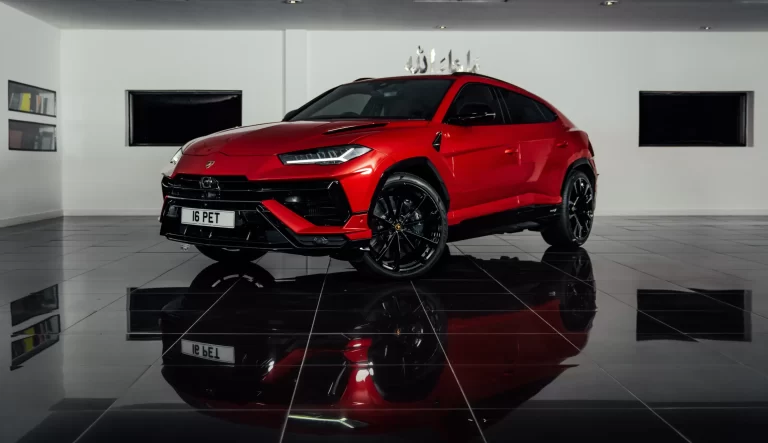 Capture Luxury with Lamborghini Urus Hire for Photoshoots