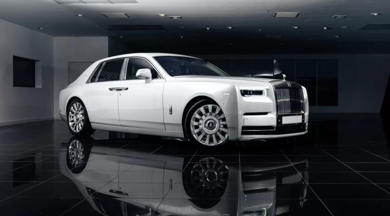 Rolls-Royce Phantom VIII Hire: Service Standards and Use