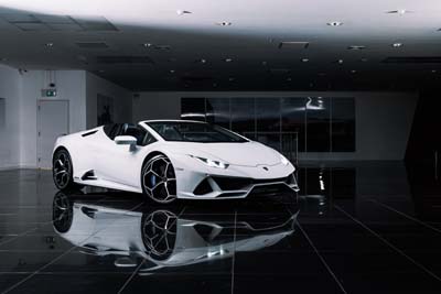 Luxury Lamborghini Hire | #1 UK - Platinum Executive Travel